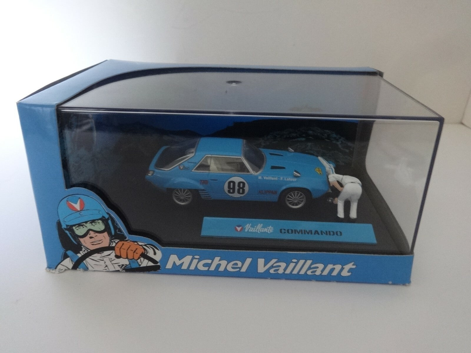 Michel Vaillant Figurine - Vaillante Commando - No. 11 - 2008 -new- Altaya