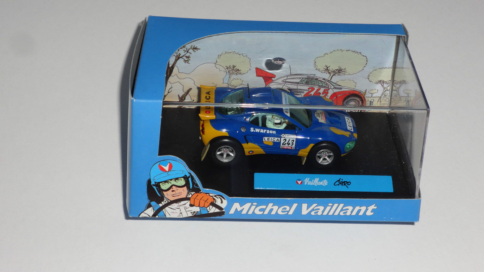 Figurine Michel Vaillant - Vaillante Cairo - N°4  -2008 -neuf- Altaya