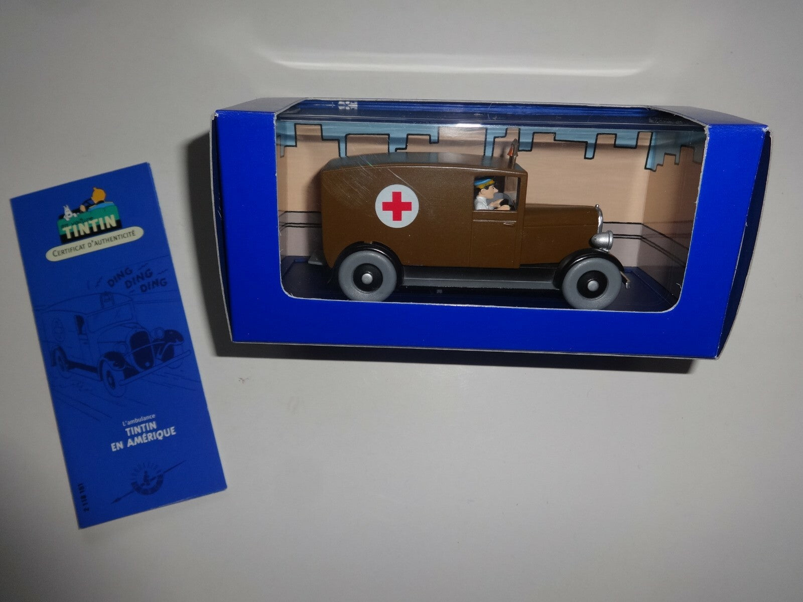 Voiture Tintin N°51 - L'ambulance de Chicago - 2006 -  Neuf - Hergé