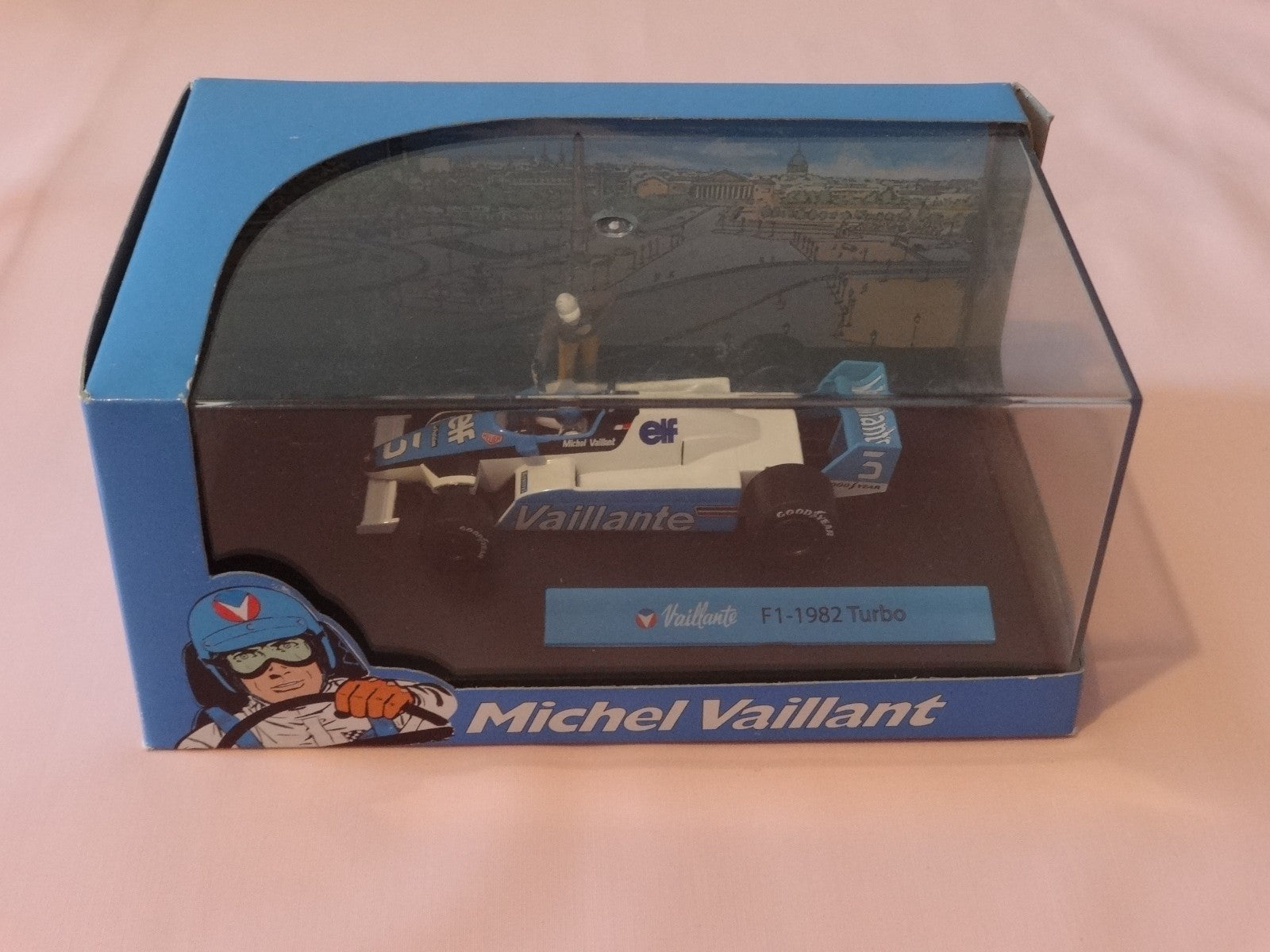 Michel Vaillant Figurine - Vaillante F11982 Turbo - No. 10 - 2008 - new - Altaya